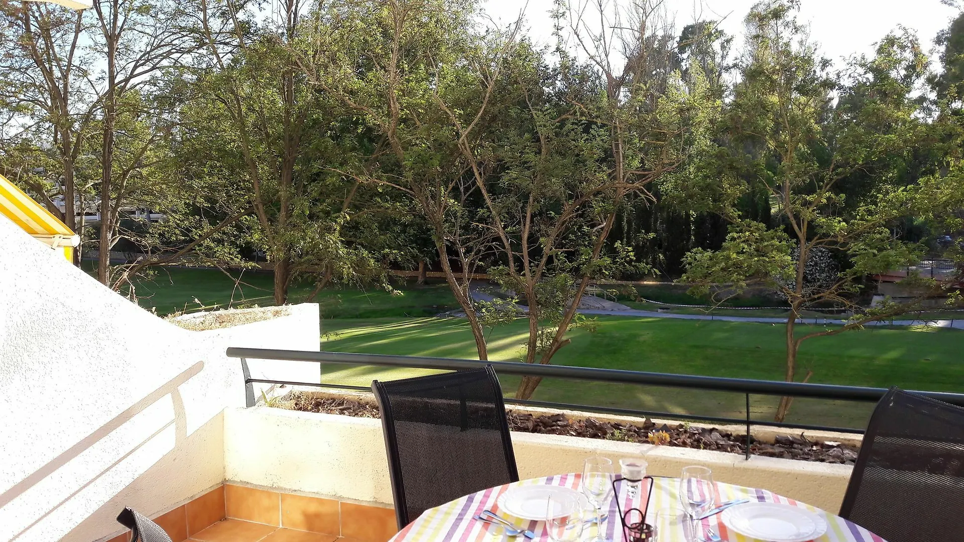 Apartamento En Marbella Con Vistas Al Golf